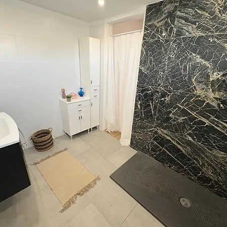 Villa Avec Piscine 4 Pers *